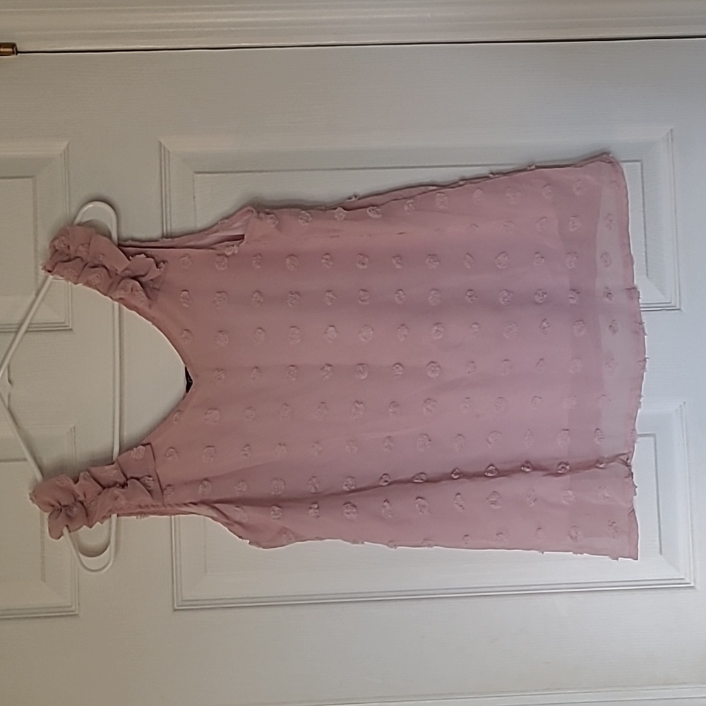 Pink flowy sleeveless top